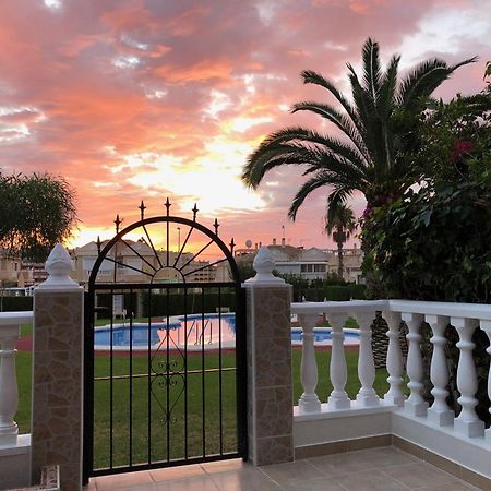 Bungalow Torrevieja Argonautas Eksteriør billede